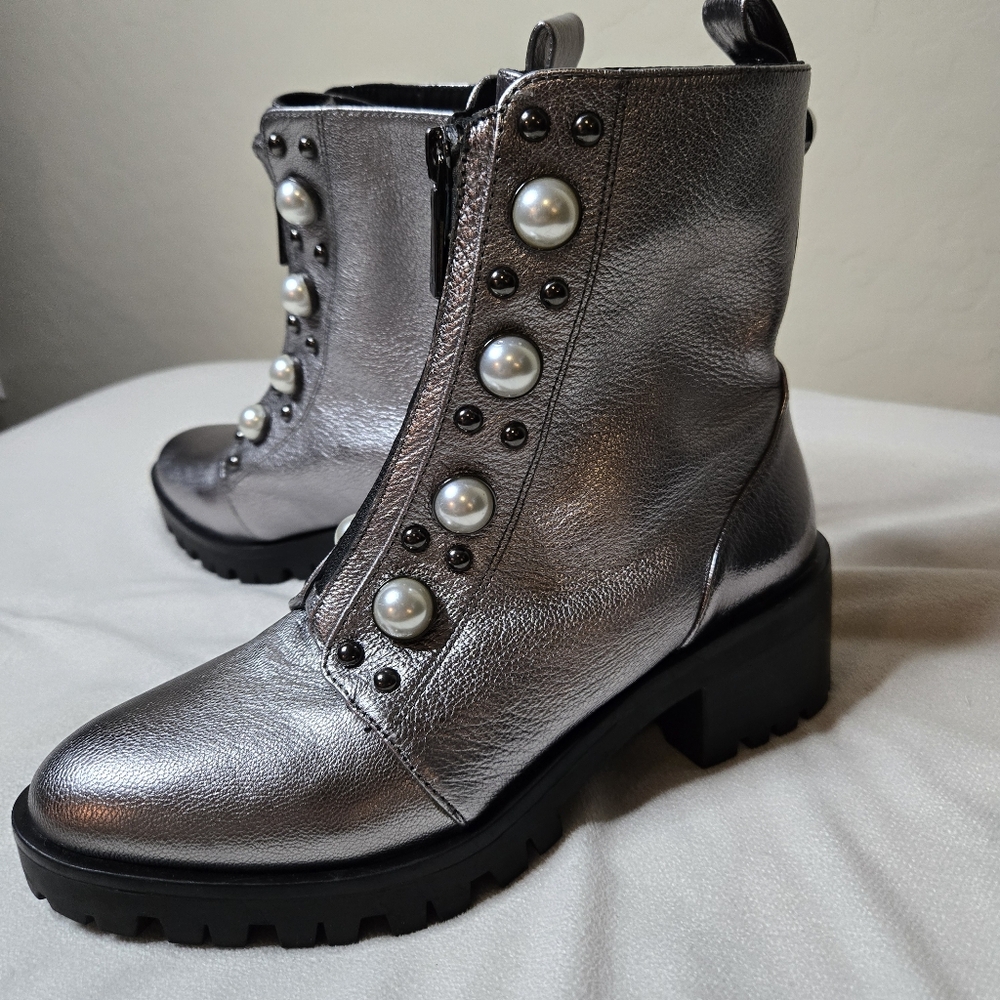 NWOT Karl Lagerfeld Payden Metallic Pearl Lug Combat Boot 7